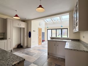 Kitchen- click for photo gallery